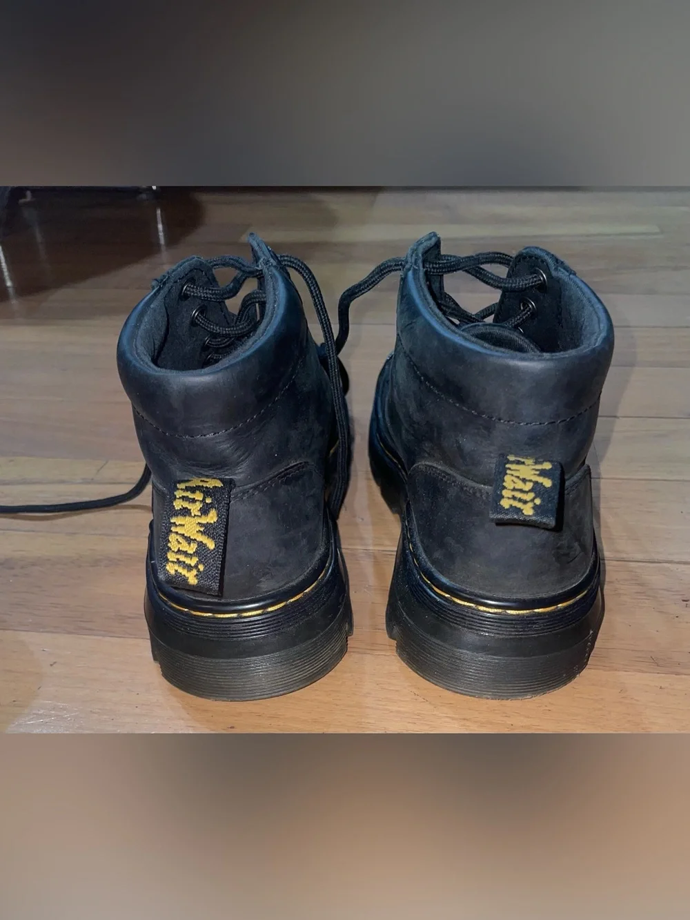 Dr. Martens Air Wair Black Bonny Leather Boots Mens 6 Women’s 7 Combat 6-Eye
